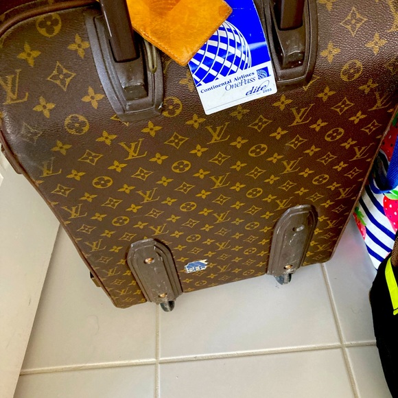 Louis Vuitton Other Authentic Louis Vuitton Carry On With Wheels